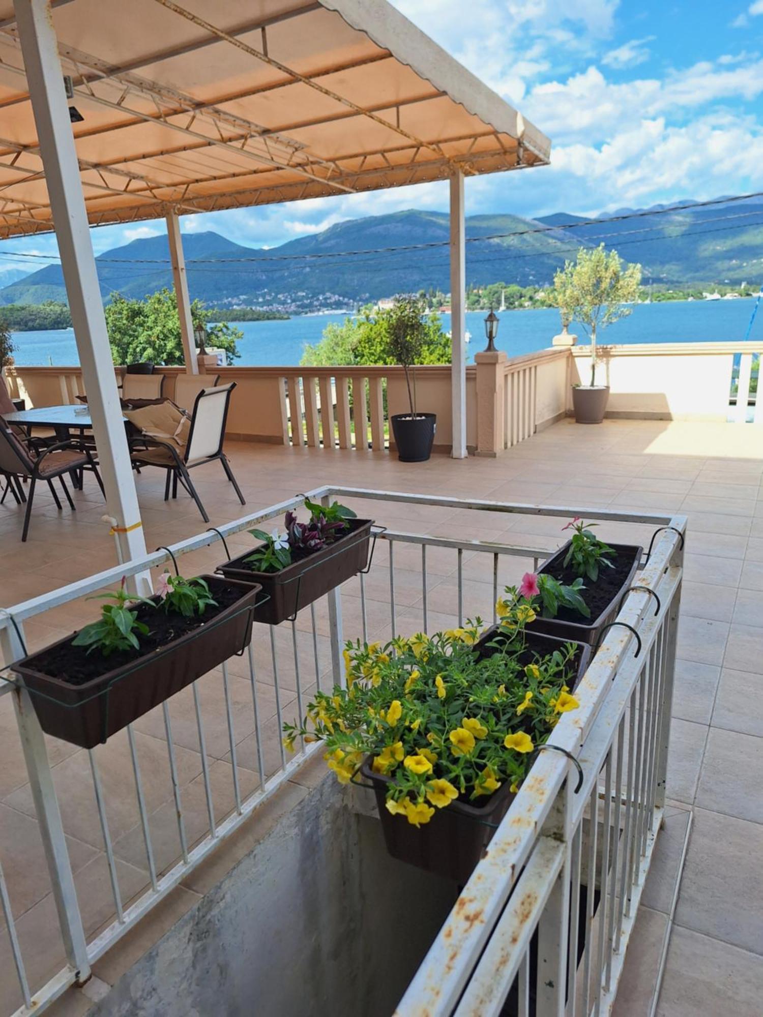 Apartments Klakor Ps Tivat Extérieur photo