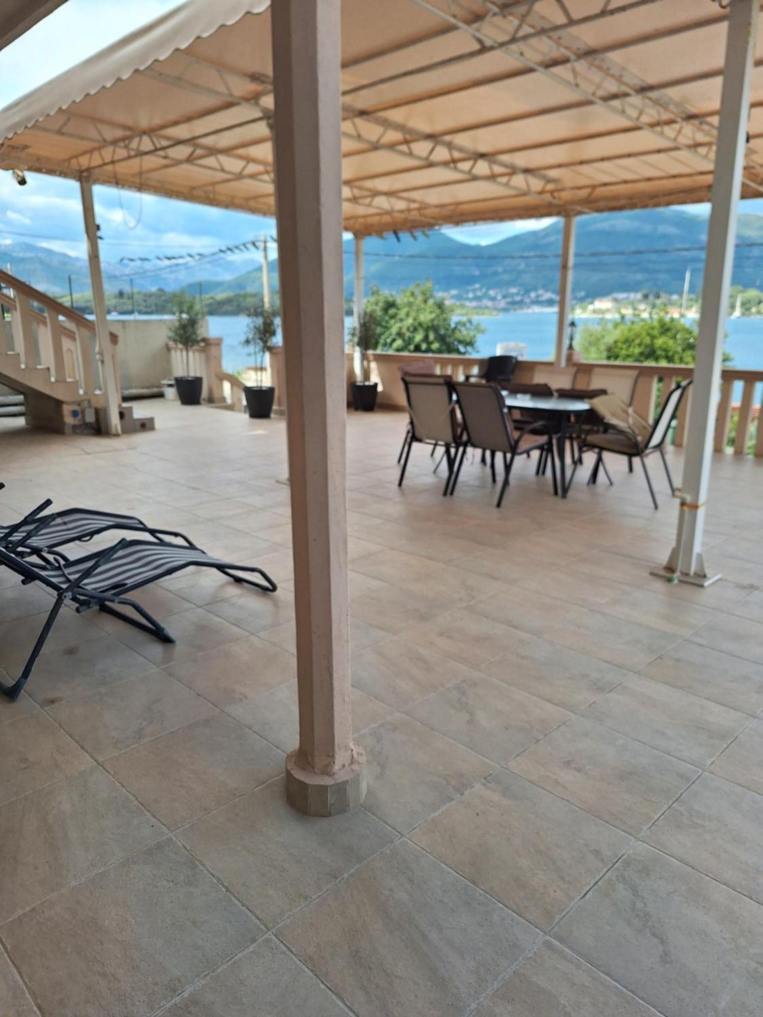 Apartments Klakor Ps Tivat Extérieur photo