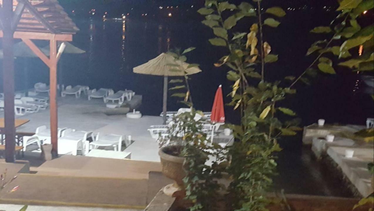 Apartments Klakor Ps Tivat Extérieur photo